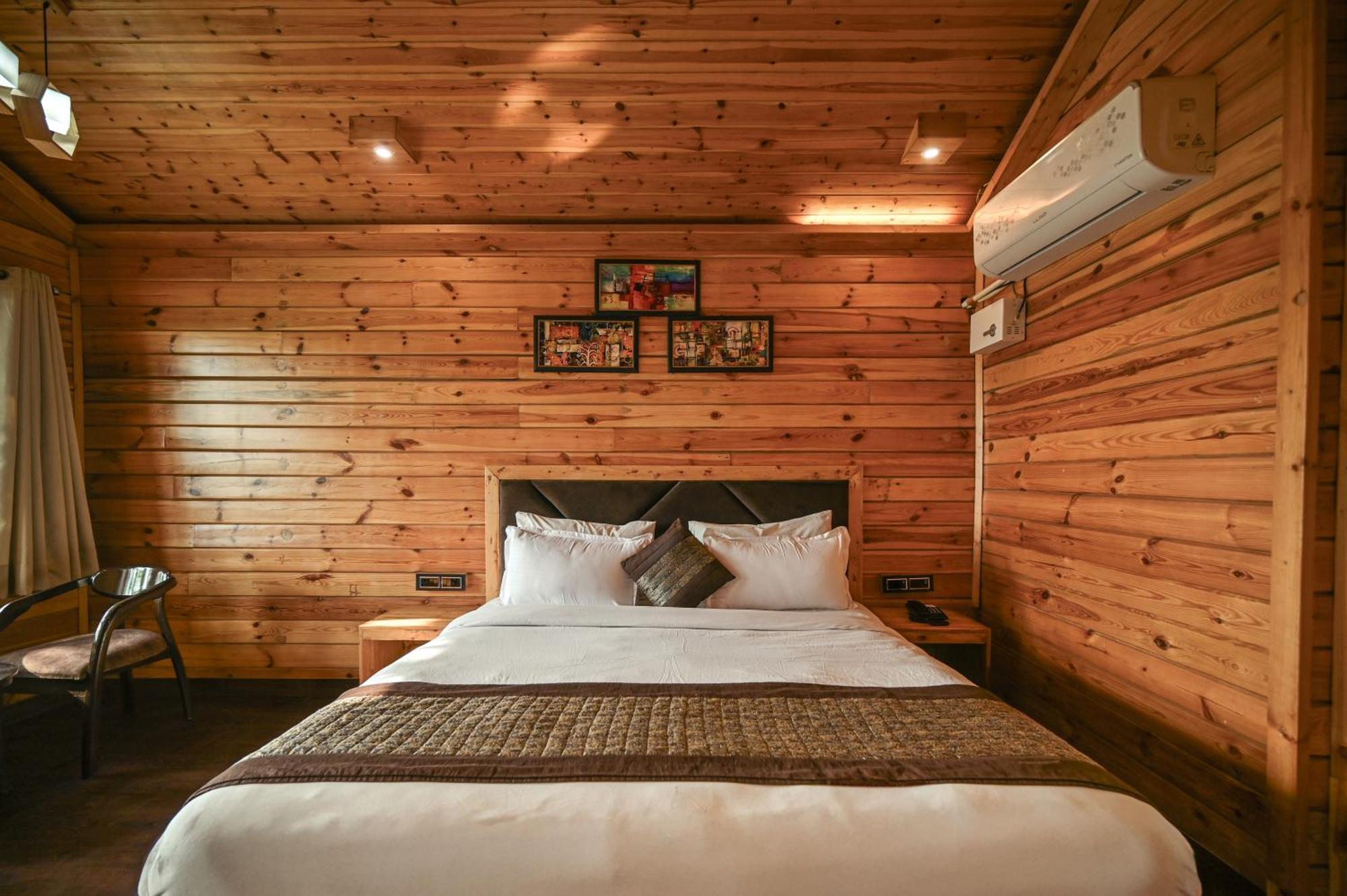 Aavaas Hill Resort Lansdowne Zimmer foto